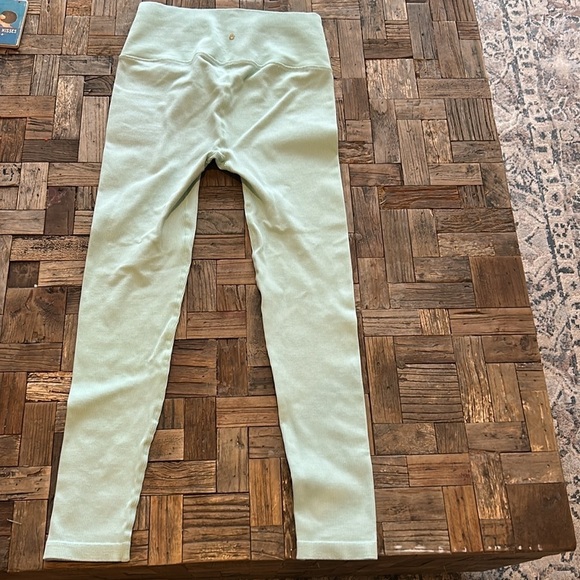 Spiritual Ganster Seamless Sculpt Sage Ribbed Leggings Size M/L - Picture 6 of 6